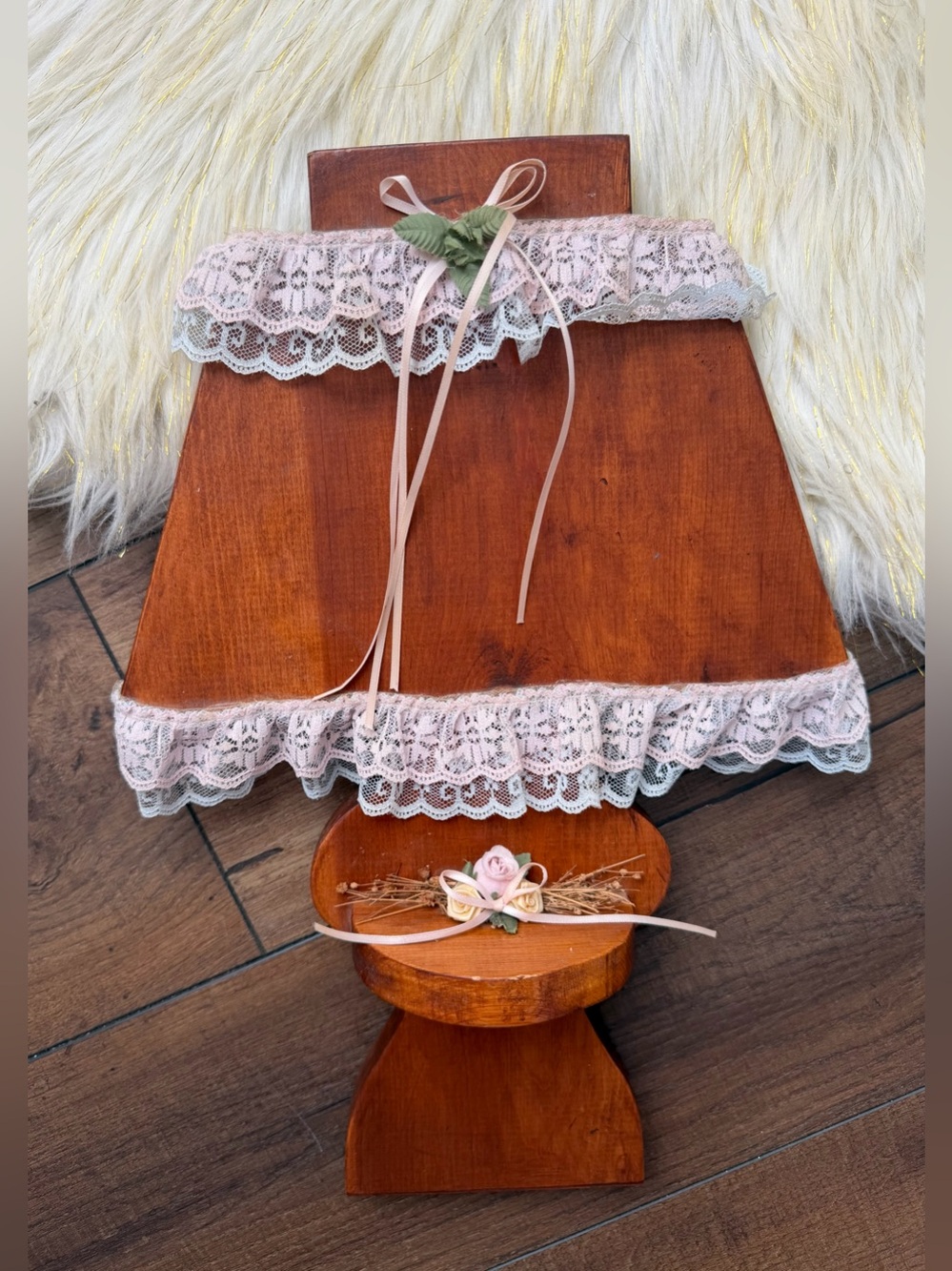 Vintage Wooden Lamp Country Farmhouse Wood Lace Pink Ribbon Accent Wall Decor